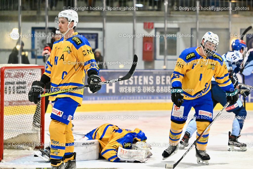 ESC Steindorf vs. EHC Althofen 8.3.2024 | #89 Herrnegger Lucas EHC Althofen, #31 Horn Fabian EHC Althofen, #92 Jagarinec Jakob Lukas EHC Althofen, ESC Steindorf vs. EHC Althofen 8.3.2024, ESC Steindorf vs. EHC Althofen am 08.03.2024 in Steindorf (Ossiachersee Halle), Austria, (Photo by Bernd Stefan)