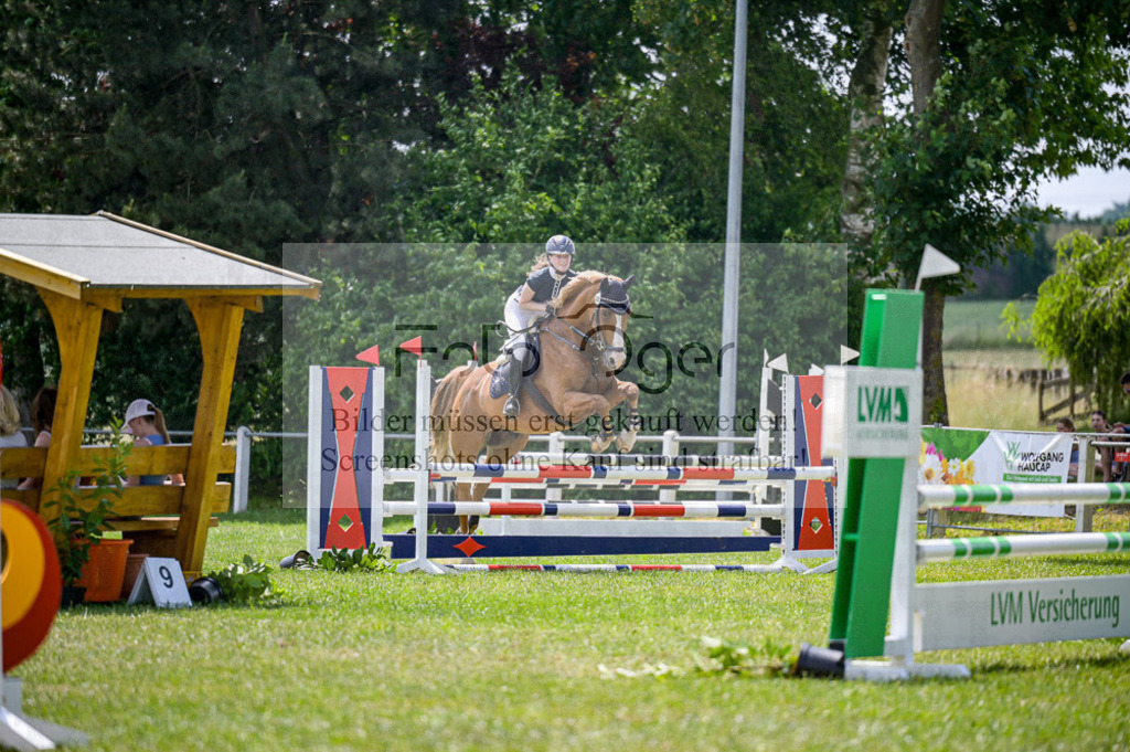 Reitturnier Voxtrup | Entdecke hochwertige Reitturnierfotos von Foto Oger. Professionell, emotional und authentisch – jetzt Lieblingsmomente im Shop bestellen.Deutschlandweite Turnierfotografie. - Realisiert mit Pictrs.com
