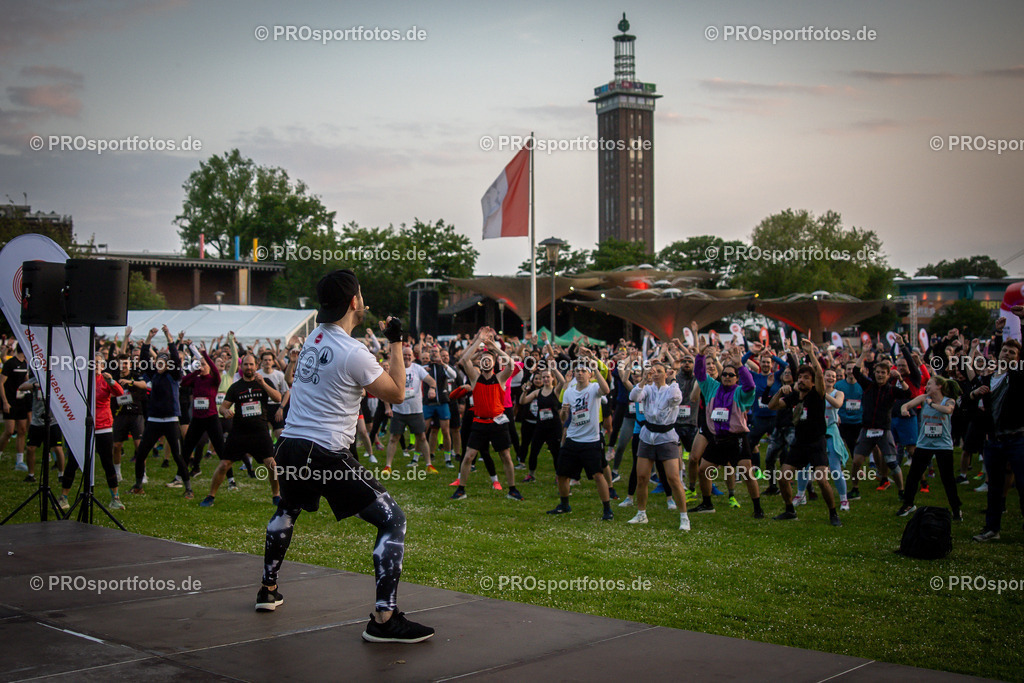 21. ASV Nachtlauf; Koeln, 08.05.24 | Impressionen vom 21. ASV Nachtlauf am 08.05.24 am Tanzbrunnen in Koeln. Foto: BEAUTIFUL SPORTS/Axel Kohring