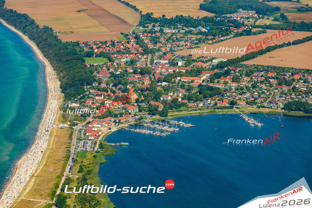 Luftbild der Stadt Rerik - Die Luftaufnahme wurde 2025 vom UL-Flugzeug heraus erstellt ( keine Drohne ) - Hochauflösende Luftaufnahme - für professionelle Ausdrucke geeignet. Die Geschenkidee !Hier alle&nbsp;Infos zur Lizenzierung der LuftaufnahmeWir fliegen auch dieses Jahr wieder in Ihre Region um Luftbilder zu erstellen.- Luftbild anfragen