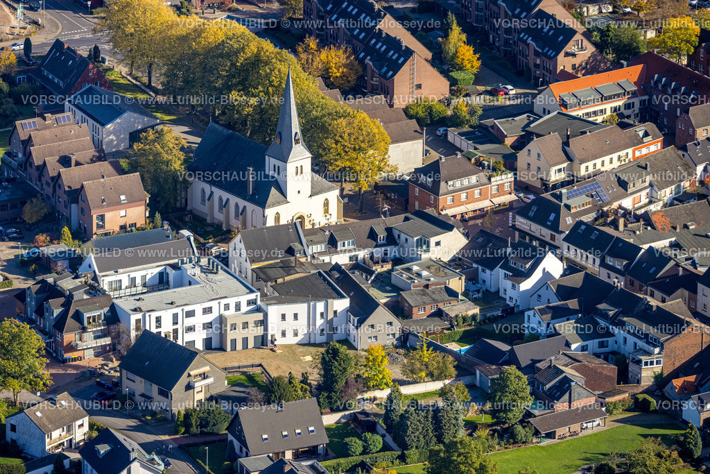Neukirchen-Vluyn221004741 | Luftbild, Evang. Dorfkirche Neukirchen-Vluyn, Neukirchen, Neukirchen-Vluyn, Ruhrgebiet, Niederrhein, Nordrhein-Westfalen, Deutschland