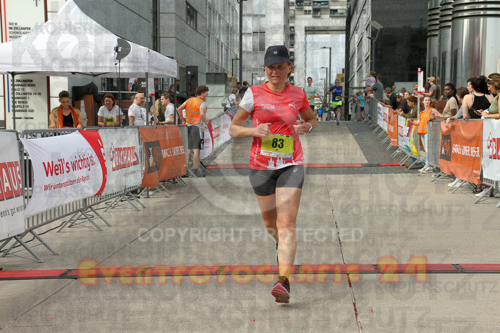 250920_1522_EX1_9119 | Sportfotografie im Rhein-Sieg Kreis, Köln, Bonn, NRW, Rheinland Pfalz, Hessen, etc. Unser Tätigkeitsfeld umfasst den Laufsport vom Volkslauf über den Marathon, Duathlon, Triathon bis zum Ultralauf wie Kölnpfad Ultra oder Schindertrail.