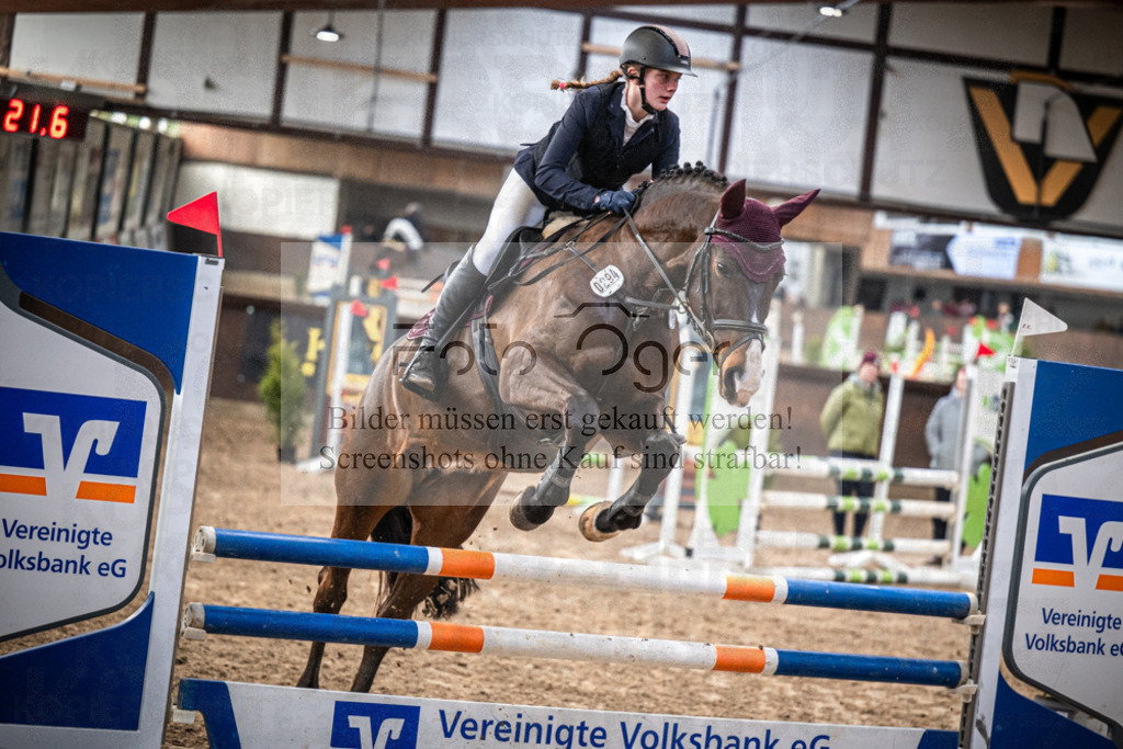 DOS_1018 | Entdecke hochwertige Reitturnierfotos von Foto Oger. Professionell, emotional und authentisch – jetzt Lieblingsmomente im Shop bestellen.Deutschlandweite Turnierfotografie. - Realisiert mit Pictrs.com