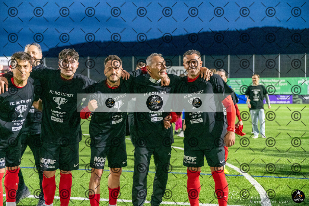 20240611_FC-Rothrist 1-Final_107 | Sport und Naturfotografie von Roberto Esposito zeigt echte Momente Bewegung und die Schönheit der Natur. Ausdrucksstarke Bilder schaffen Emotionen.