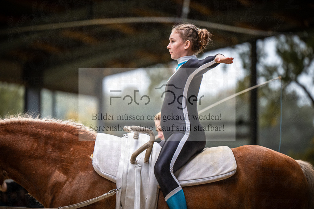DOS_0176 | Entdecke hochwertige Reitturnierfotos von Foto Oger. Professionell, emotional und authentisch – jetzt Lieblingsmomente im Shop bestellen.Deutschlandweite Turnierfotografie. - Realisiert mit Pictrs.com