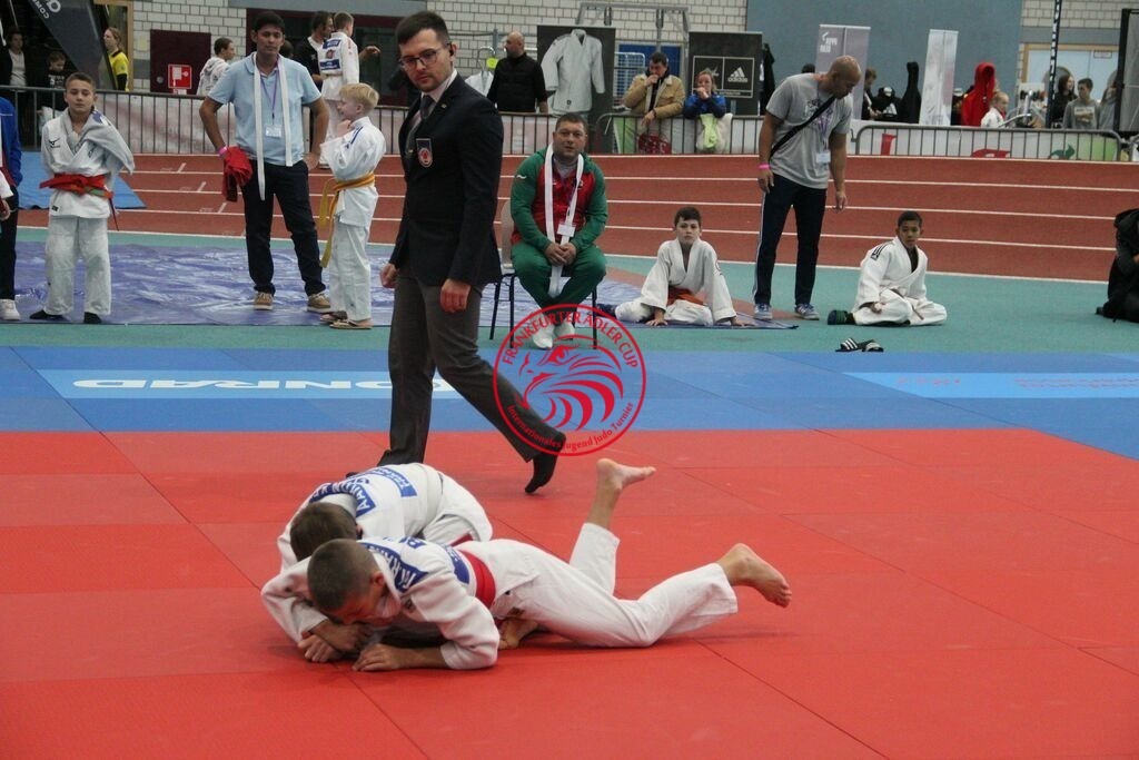 IMG_3279 | Fotos vom Adler Cup - Pictures from Adler Cup

Hier findet Ihr alle Eindrücke und großen Momente der Adler Cup Wochenenden. Here you will find all impressions and great moments of the Adler Cup weekends. - Realisiert mit Pictrs.com