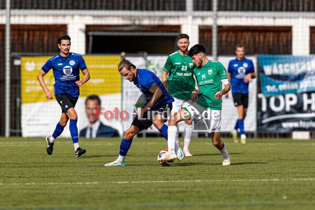1. FC Penzberg gegen FC Wacker München | Bezirksliga Oberbayern Süd 3, 1. FC Penzberg gegen FC Wacker München, 20241012,Zweikampf zwischen Patrick OCHSENDORF (FC Wacker München 31) und Fazlican VEREP (1. FC Penzberg 14),2024-10-12 in Penzberg (Stadion an der Karl-Wald-Straße), Patrick OCHSENDORF (FC Wacker München 31), Fazlican VEREP (1. FC Penzberg 14)Copyright: WolfgangxLindner www.foto-lindner.de