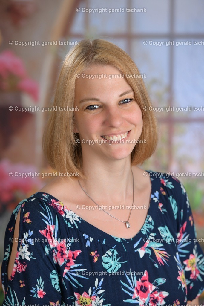 DSC_5828kor | Wählen Sie hier bitte Ihr bestes Foto aus, mit diesem Bild wird Ihr Set produziert. Sollten Sie kein Bild wählen oder mehrere suchen wir das Beste aus!