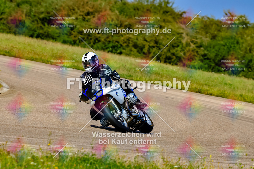039-3673 | Hier findet Ihr Bilder von Touristenfahrten auf der Nürburgring Nordschleife oder von anderen Veranstaltungen die ich besucht habe. Viel Spass beim Durch Schauen 