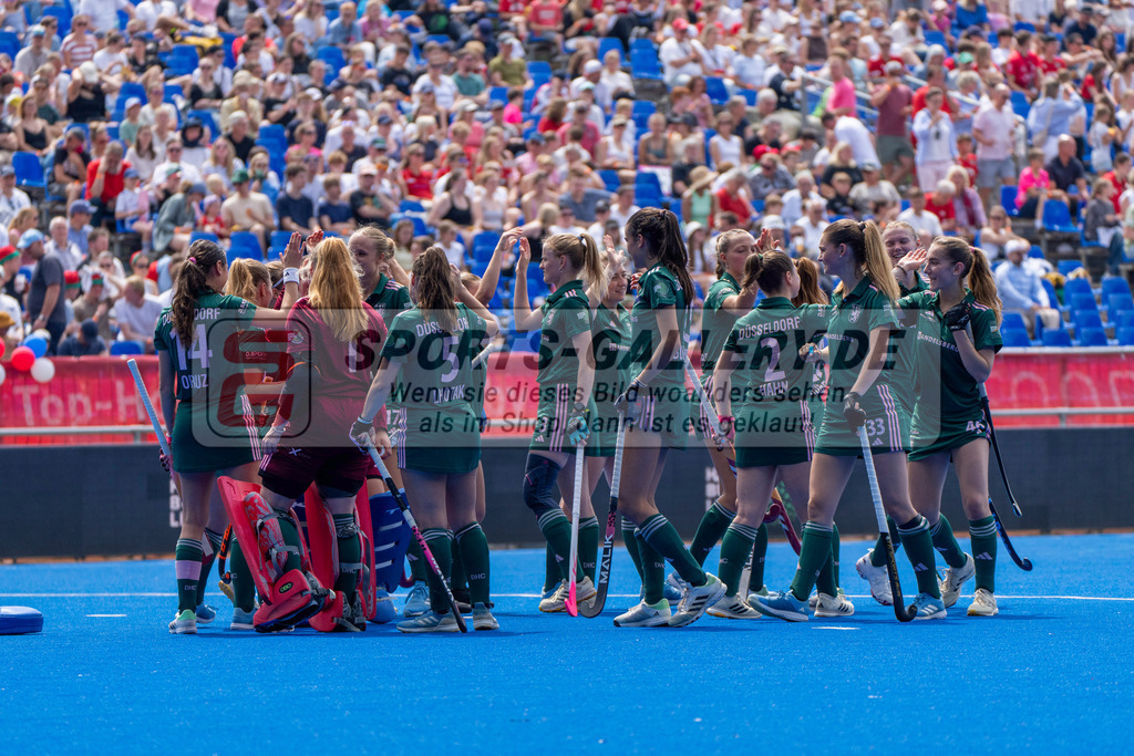Final4_20250531-1306-HK107642 | Krefeld, Deutschland, 31.05.2025:  Feldhockey Final4 2025 – „Deutsche Feldhockey-Meisterschaften 2025“ im Gerd-Wellen-Hockeyanlage am 31.05.2025 in Krefeld, Deutschland. (Foto von Kramhöller/Fehrmann/Kaste)Krefeld, Germany, 31.05.2025: Feldhockey Final4 2025 – „Deutsche Feldhockey-Meisterschaften 2025“ in Gerd-Wellen-Hockeyanlage at 31.05.2025 in Krefeld, Deutschland. (Foto from Kramhöller/Fehrmann/Kaste)