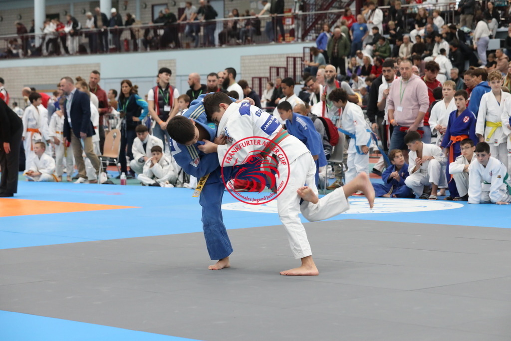 1J7A1870 | Fotos vom Adler Cup - Pictures from Adler Cup

Hier findet Ihr alle Eindrücke und großen Momente der Adler Cup Wochenenden. Here you will find all impressions and great moments of the Adler Cup weekends. - Realisiert mit Pictrs.com