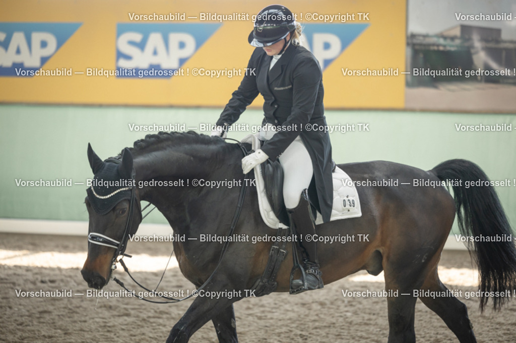 _D5A1935 | Emotionale Pferde- & People-Fotografie rund um Heidelberg, Leimen & Umgebung. Natürliche Fotos von Pferd, Mensch & Familie. Jetzt Termin sichern!