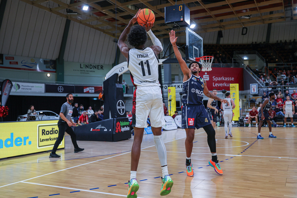 Pro A BAYER GIANTS vs Eisbären Bremerhaven-106 | Fotos von Basketballspielen aus dem Raum NRW fotografiert von Gero Mueller-Laschet und Daniel Schaefer - Realisiert mit Pictrs.com