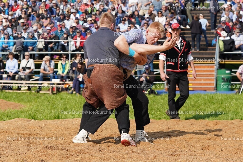 20 | René Burch leidenschaftlicher Fotograf aus Kerns in Obwalden.  Hier finden sie Sport, Landschaft und Natur Fotografie.
 - Realisiert mit Pictrs.com