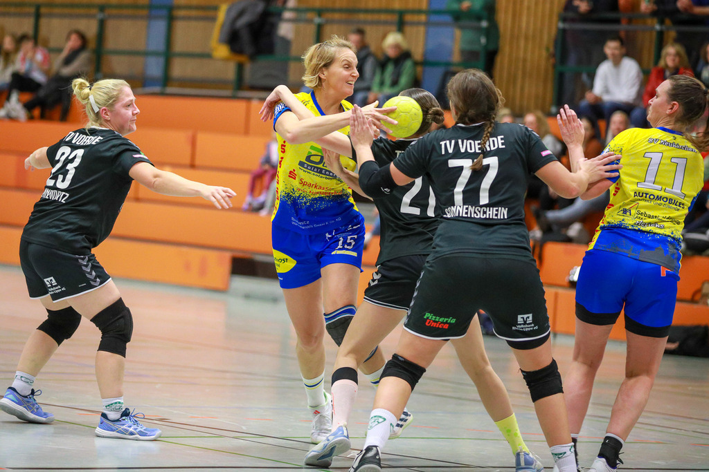 SVN_TvVoerde_021124_081 | Bildergalerie von Sport-Ereignissen aber auch von weiteren spannenden Dingen - nicht nur vom Niederrhein. In Anlehnung an den bekannten Spruch von Hanns Dieter Hüsch heißt das Motto: "Niederrhein ist überall".  - Realisiert mit Pictrs.com