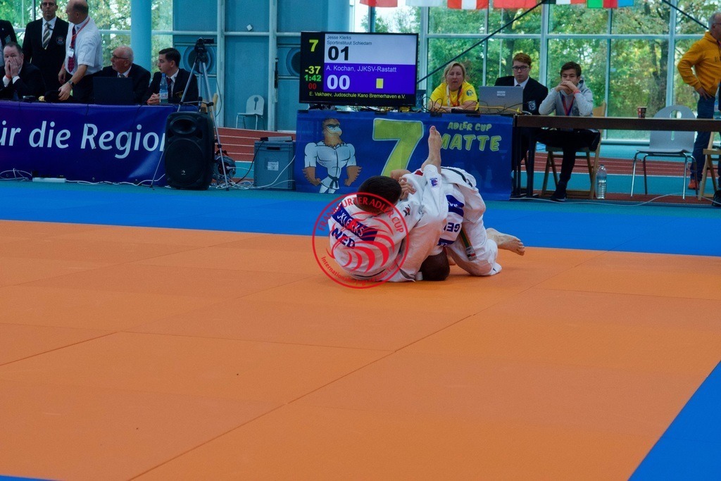 RAS_7748 | Fotos vom Adler Cup - Pictures from Adler Cup

Hier findet Ihr alle Eindrücke und großen Momente der Adler Cup Wochenenden. Here you will find all impressions and great moments of the Adler Cup weekends. - Realisiert mit Pictrs.com