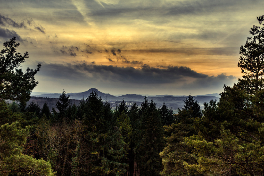 friedingen 006 | Rothenburg ob der Tauber. Nur hier gibt es Exklusive und passend zur Jahreszeit Ihr Wandbild, T-Shirt, Tasse und alles was das Rothenburg Herz begehrt. - Realisiert mit Pictrs.com