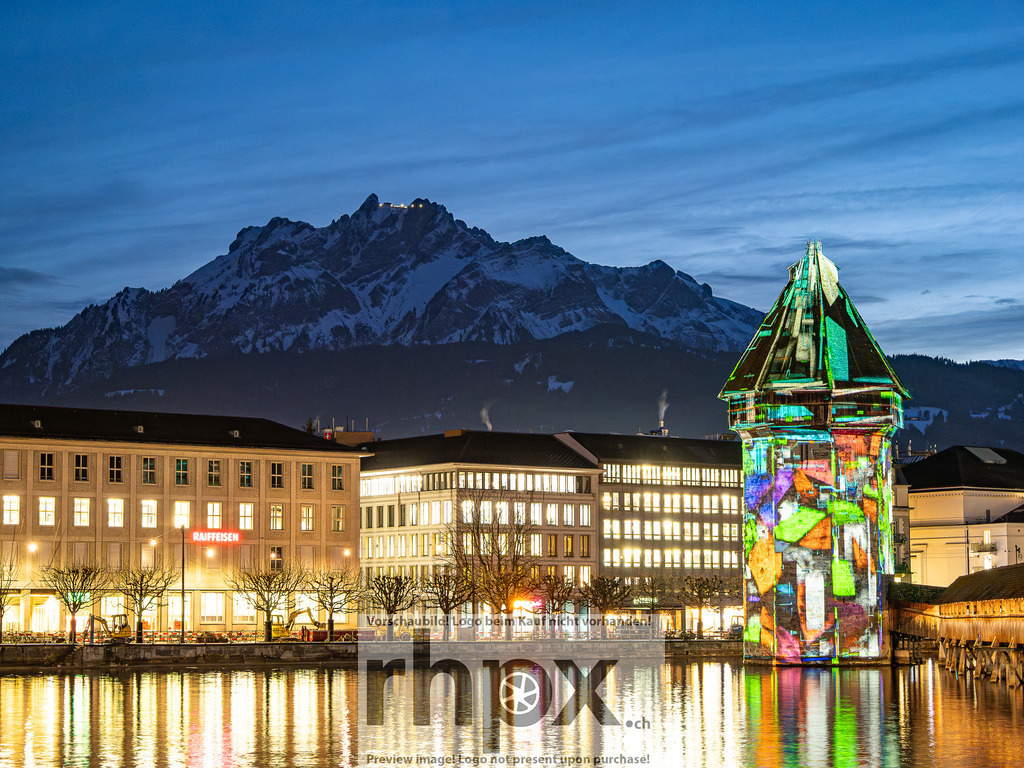 Lilu 2026 Kapellbrücke | Stimmungsvolle Fotokunst aus Luzern. Erlebe den Pilatus, den See und die Stadt Luzern in exklusiven Aufnahmen in der Fotogalerie & Shop. - Realisiert mit Pictrs.com