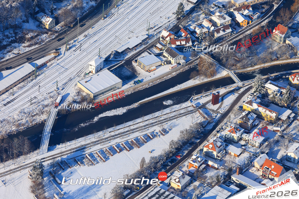 Die Luftaufnahme der Stadt Kronach wurde vom UL-Flugzeug heraus erstellt ( keine Drohne )- hohe Auflösung für beste Qualität
