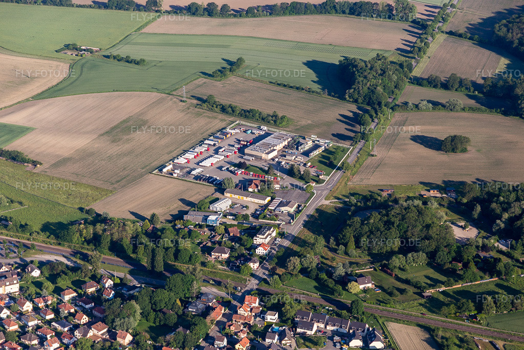 Luftbild: Riss Et Hammes Sa in Gambsheim im Bundesland Bas-Rhin in Frankreich. Foto: IMG_114997.jpg vom 01.06.2019 durch Werner Riehm/FLY-FOTO.de