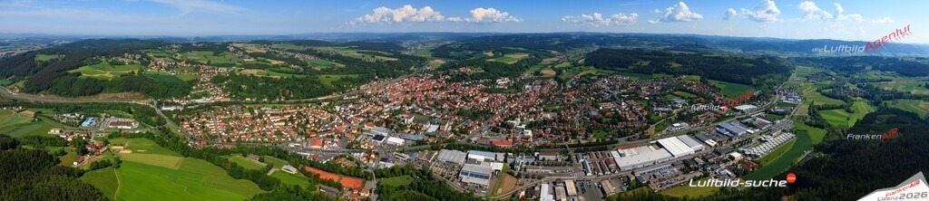 Die Luftaufnahme Neuses - Kronach wurde vom UL-Flugzeug (keine Drohne) aus fotografiert.Hohe Druck- Auflösung-die Geschenkidee!