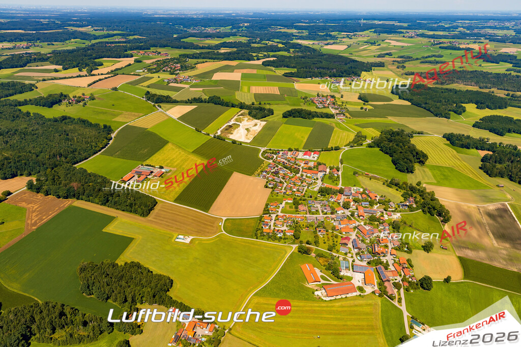 Berganger Baiern Bild- Das Luftbild wurde 2025 vom UL-Flugzeug heraus erstellt ( keine Drohne ) - Hochauflösende Luftaufnahme -Nicht vergleichbar mit Google Maps oder Satelittenbilder- Die Geschenkidee !Mit Lizenz und Bildrechte bestellbar
