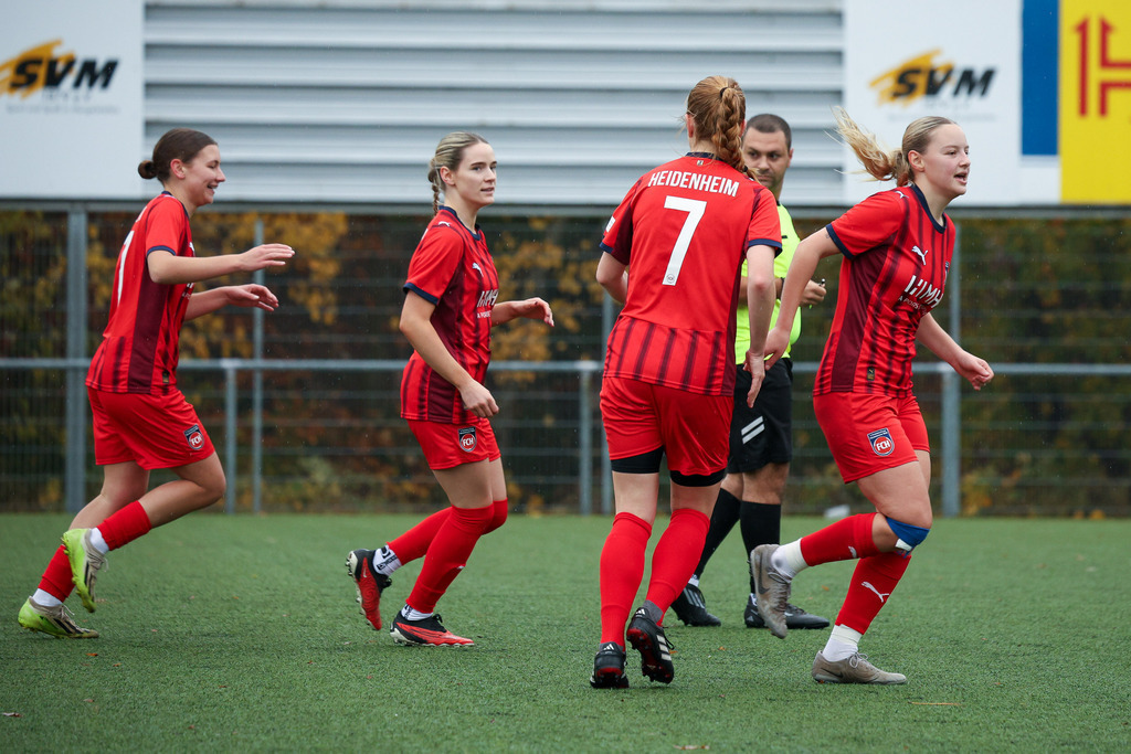 FCHWAS_251102_2748 | 1.FC Heidenheim 1846 II vs. SGM DJK-SV Wasseralfingen/Neuler, Fußball, Frauen, Bezirksliga, 2025/2026, 8. Spieltag, 02.11.2025 in Mergelstetten (Foto: Michael Bulling) - Realisiert mit Pictrs.com