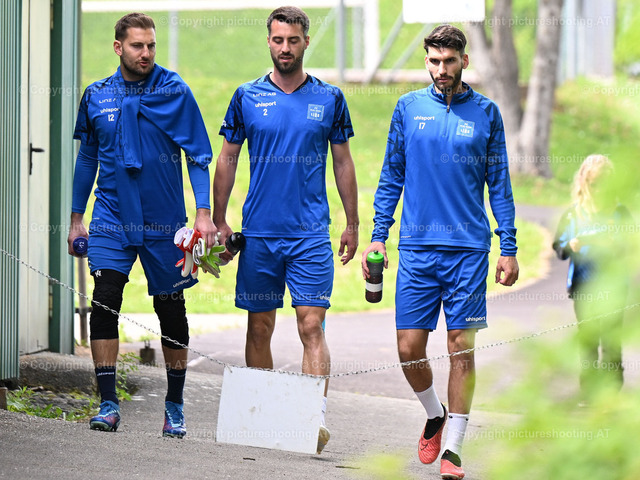 mikovits-20240507-0016 | Image shows Andreas Lukse, Fabio Strauss and Alem Pasic (BWL), PK LASK, Sport, Bundesliga, Fußball /Foto: Albert Mikovits Datum 20240507