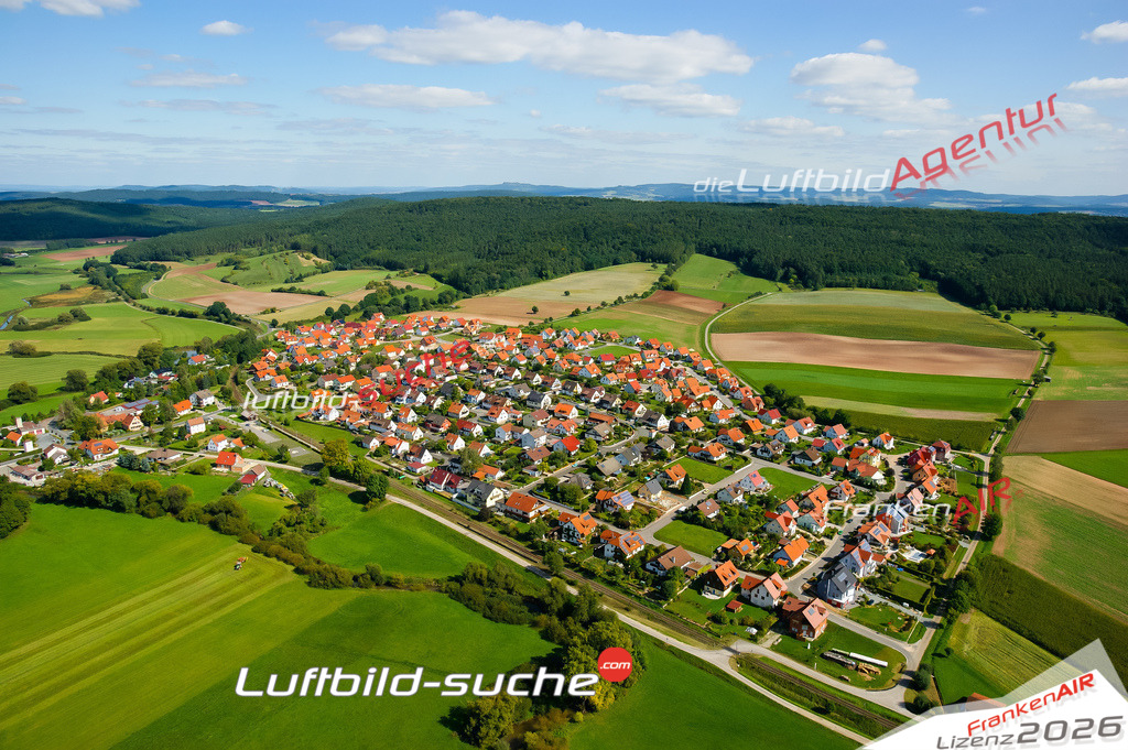 Die Luftaufnahme der Stadt Reckendorf wurde vom UL-Flugzeug heraus erstellt ( keine Drohne )- hohe Auflösung für beste Qualität