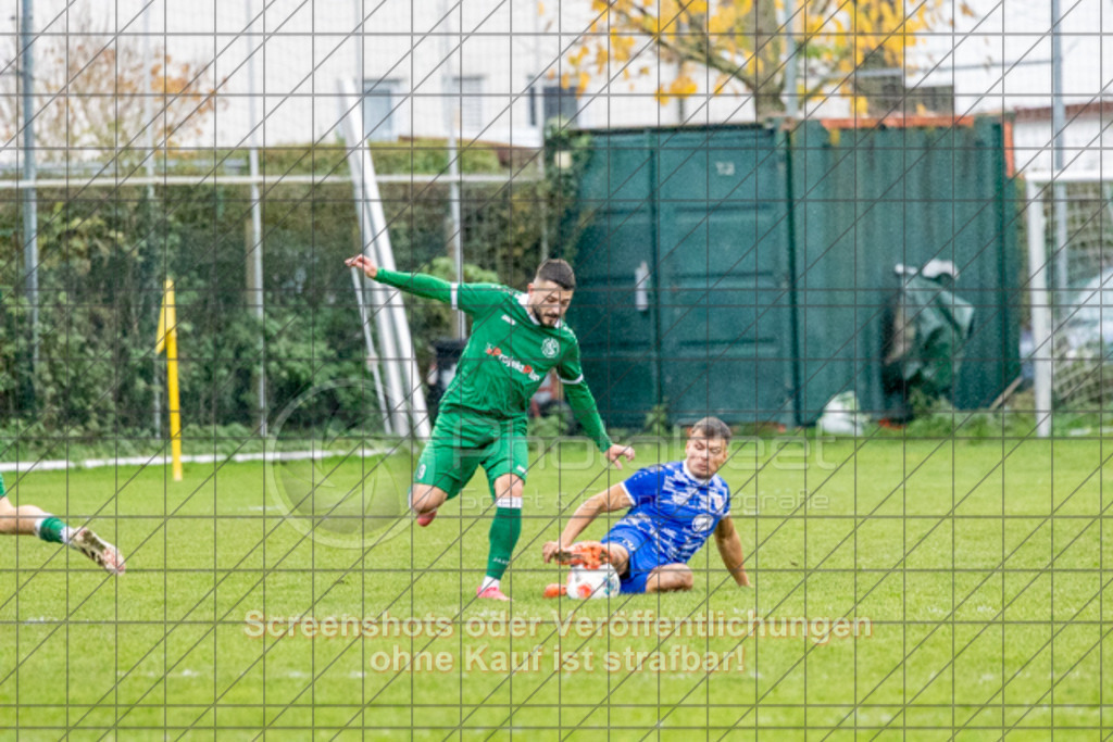 20251116_153809_1066 | #,KSG Eislingen (grün) vs. Croatia 2012 Geislingen (blau), Fussball, Kreisliga A3 - Bezirk Neckar/Fils, 13. Spieltag, Saison 2025/2026, Rasensportplatz KSG, Albstraße 69, 73054 Eislingen, 16.11.2025 - 14:30 Uhr,Foto: PhotoPeet-Sportfotografie/Peter Harich