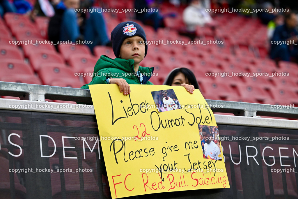 Austria Klagenfurt vs. FC Red Bull Salzburg | FC Redbull Salzburg Fan, Austria Klagenfurt vs. FC Red Bull Salzburg, Austria Klagenfurt vs. FC Red Bull Salzburg am 24.04.2024 in Klagenfurt (Wörthersee Stadion ), Austria, (Photo by Bernd Stefan)