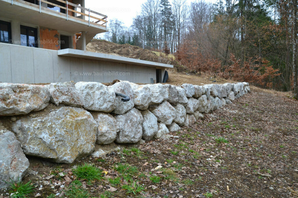 bib-lg25-aussenanlagen-0012 | Nach LV-Leistungsgruppen sortierte Detailfotos über den Bau eines Hauses. Alle Hausbau-Bilder direkt vom Urheber und Autor der Website Haus-Selber-Bauen.com