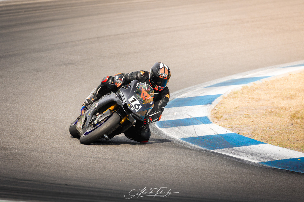 Ducati Trackday Hockenheimring 2026 | Entdecken Sie die faszinierende Welt von Alexander Tschuncky Arts: Kreative Fotografie, atemberaubende Automobilkunst und hochwertiger Bilderdruck. Lassen Sie sich inspirieren! - Realisiert mit Pictrs.com