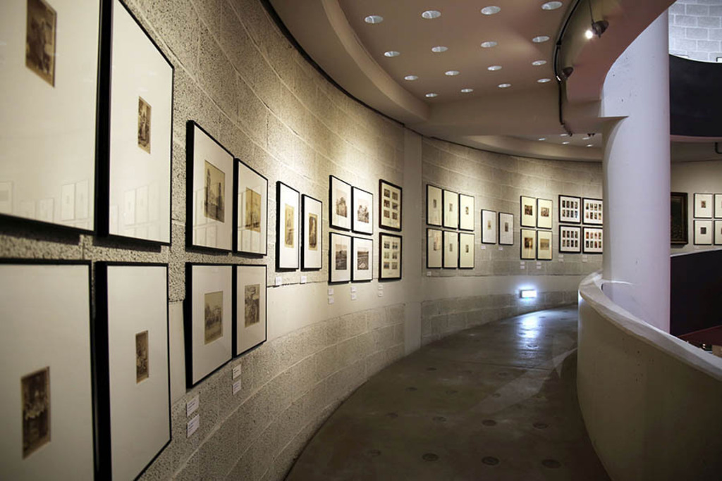 Foto: Leipzig - Markkleeberg - Deutsches Fotomuseum | Das Team hinter BILDLEXIKON LEIPZIG bündelt historische wie aktuelle Informationen über die Stadt Leipzig in Text und Bild auf einer Plattform und stellt diese der interessierten Öffentlichkeit zur Verfügung.