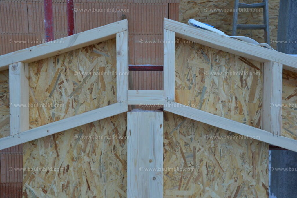 bib-lg09-holzbau-0009 | Nach LV-Leistungsgruppen sortierte Detailfotos über den Bau eines Hauses. Alle Hausbau-Bilder direkt vom Urheber und Autor der Website Haus-Selber-Bauen.com
