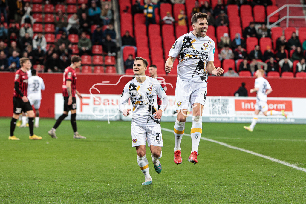 FC Ingolstadt - Dynamo Dresden | Ahmet Metin ARSLAN (SGD #21) jubelt nach seinem Treffer zum 1-2 / Tor / Torjubel