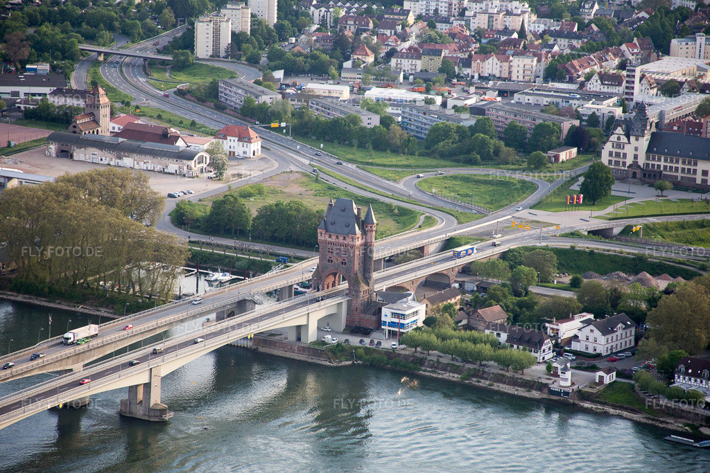 Luftbild: Worms, Nibelungenbrücke in Worms im Bundesland Rheinland-Pfalz in Deutschland. Foto: IMG_088180.jpg vom 09.05.2016 durch Werner Riehm/FLY-FOTO.de