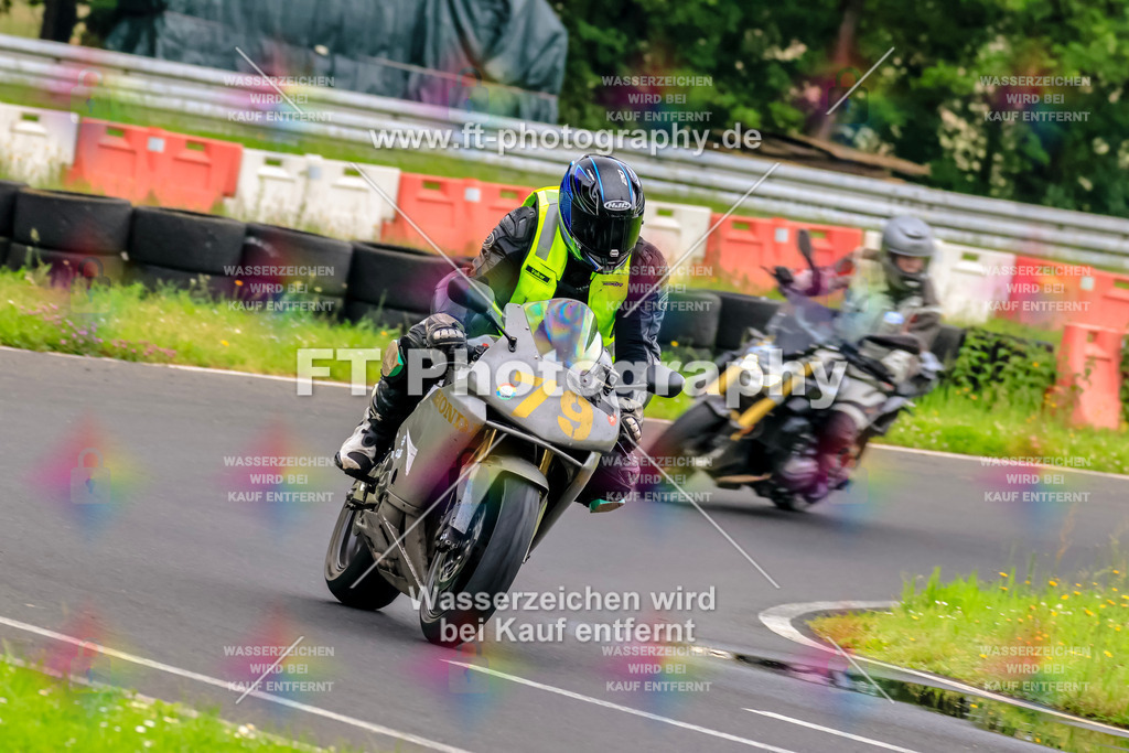 VBK-6863 | Hier findet Ihr Bilder von Touristenfahrten auf der Nürburgring Nordschleife oder von anderen Veranstaltungen die ich besucht habe. Viel Spass beim Durch Schauen 