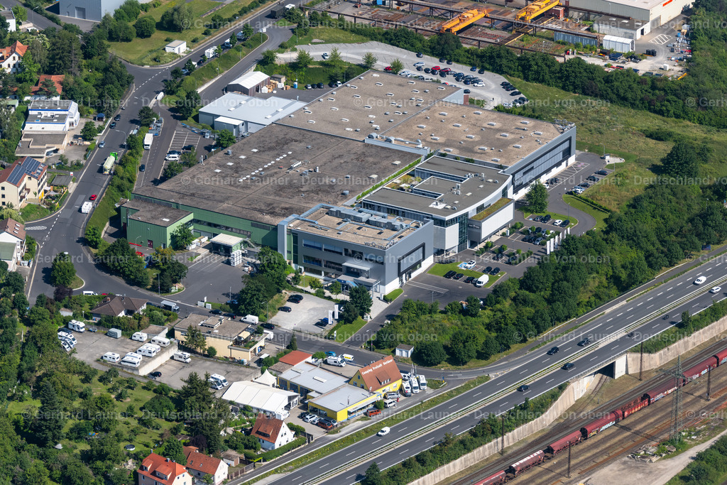 4046926 | va-Q-tec AG, Blaue Halle