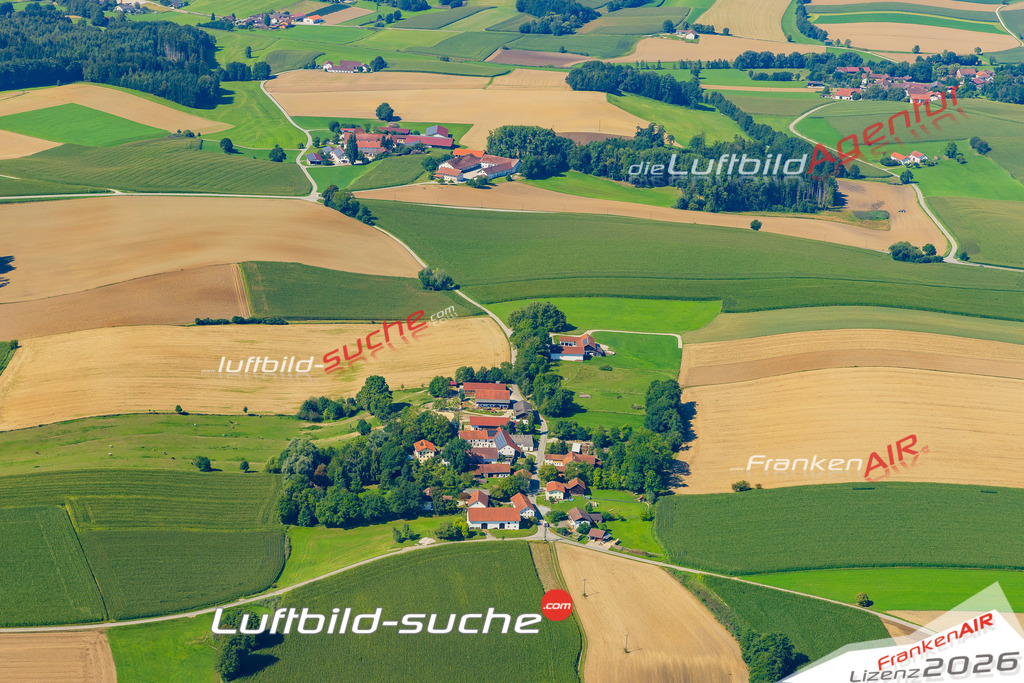 Schöne Luftaufnahme als Geschenk in Atzging Zangberg - Die Luftbildaufnahme wurde 2025 vom UL-Flugzeug heraus erstellt ( keine Drohne ) - Hochauflösende Luftaufnahme -Nicht vergleichbar mit Google Maps oder Satelittenbilder- Die Geschenkidee !Mit Lizenz und Bildrechte bestellbar