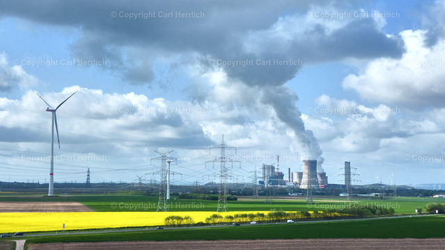 DJI_0273_1 | High End Portraits. Einzelportrait Paarportrait Gruppenportrait Künstlerportrait Bandportzait Bühnenfotografie Fashion Lifestyle Urbanlife  - Realisiert mit Pictrs.com