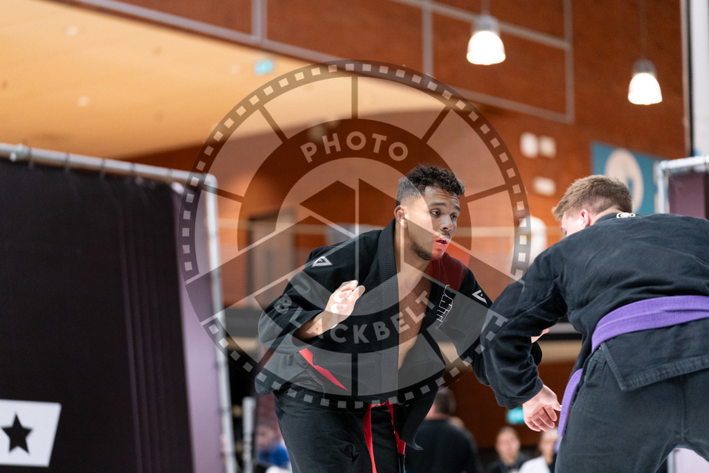 20241012PBB2507 | Athletes compete during the AJP Tour Europe Continental Jiu-Jitsu Professional Championship on October 12, 2024 in Almere near Amsterdam, Netherlands. © Chiara Dazi / photoblackbelt