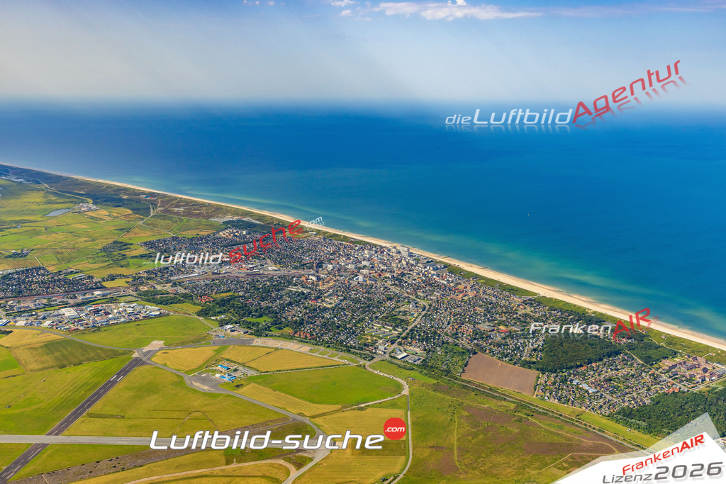 Schöne Luftaufnahme als Geschenk in Westerland Sylt - Die Luftbildaufnahme wurde 2025 vom UL-Flugzeug heraus erstellt ( keine Drohne ) - Hochauflösende Luftaufnahme -Nicht vergleichbar mit Google Maps oder Satelittenbilder- Die Geschenkidee !Mit Lizenz und Bildrechte bestellbar