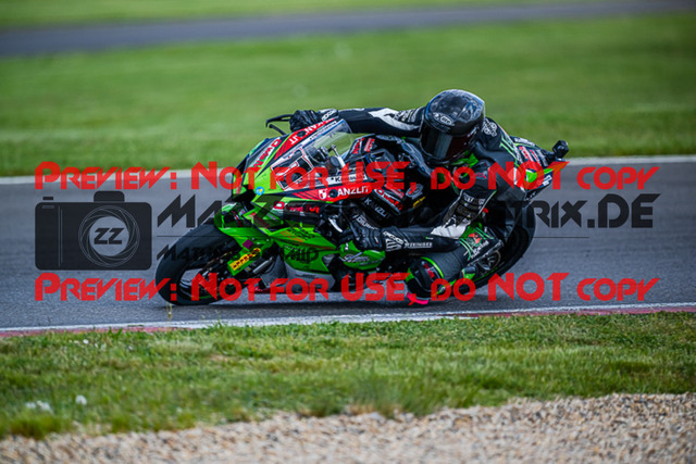 MaZZes_FotoMatrix_220506_91465 | Fotograf Mathias Schmid
Sportfotograf,
Eventfotograf,
Hochzeitsfotograf,
Portraitfotograf