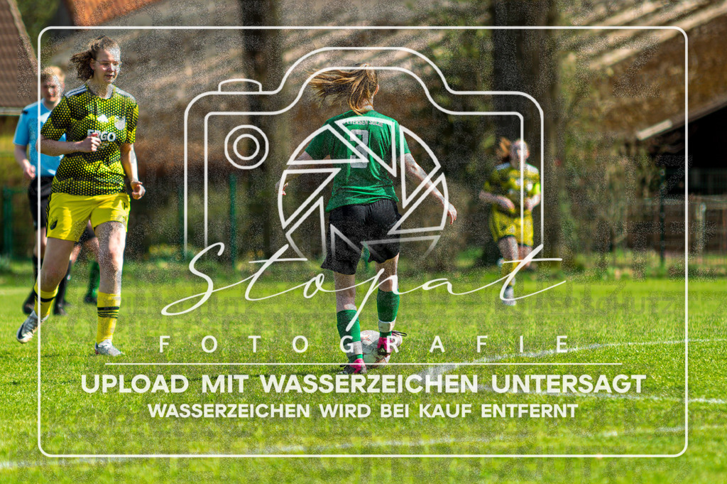 SGFTUS-1022 | Sophie Kruse (TuS Eversen-Sulze #03) beim Damen Kreisliga HK/CE Spiel zwischen SG Fulde und TuS Eversen-Sulze im Fulder Zentralstadion, Fulde (Simon Paul Stopat) - Realisiert mit Pictrs.com