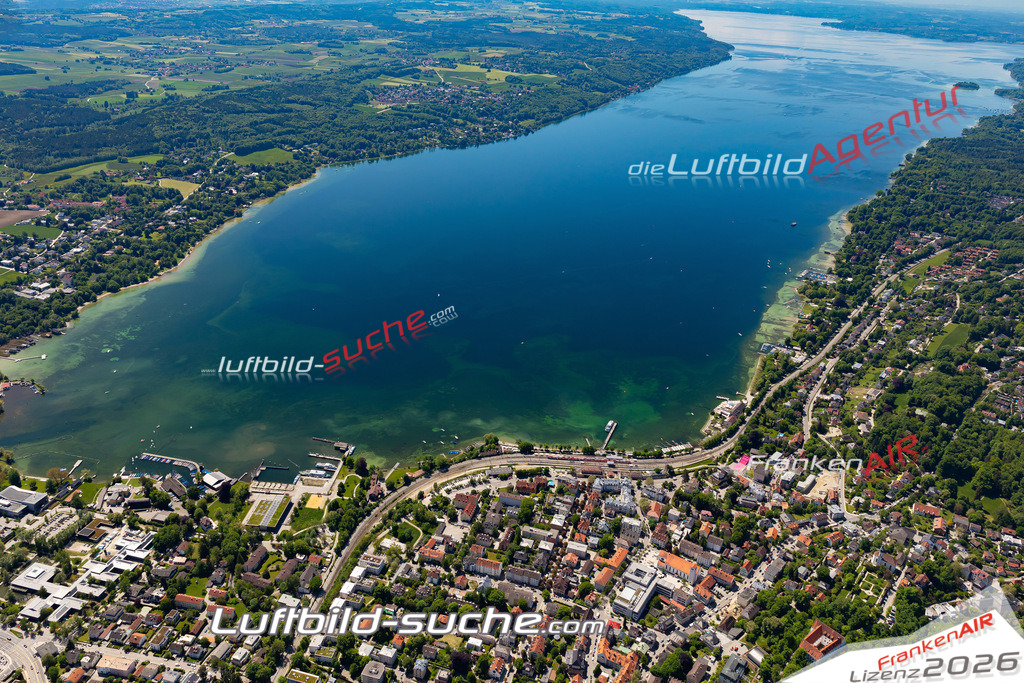 Aktuelles Luftbild von  Starnberg - Die Luftaufnahme wurde 2021 mittels UL-Flugzeug erstellt ( keine Drohne ) - hochauflösende Kamera-Systeme von  Canon -Beste Qualität - Für grossformatige Ausdrucke geeignet. Die Geschenkidee !
