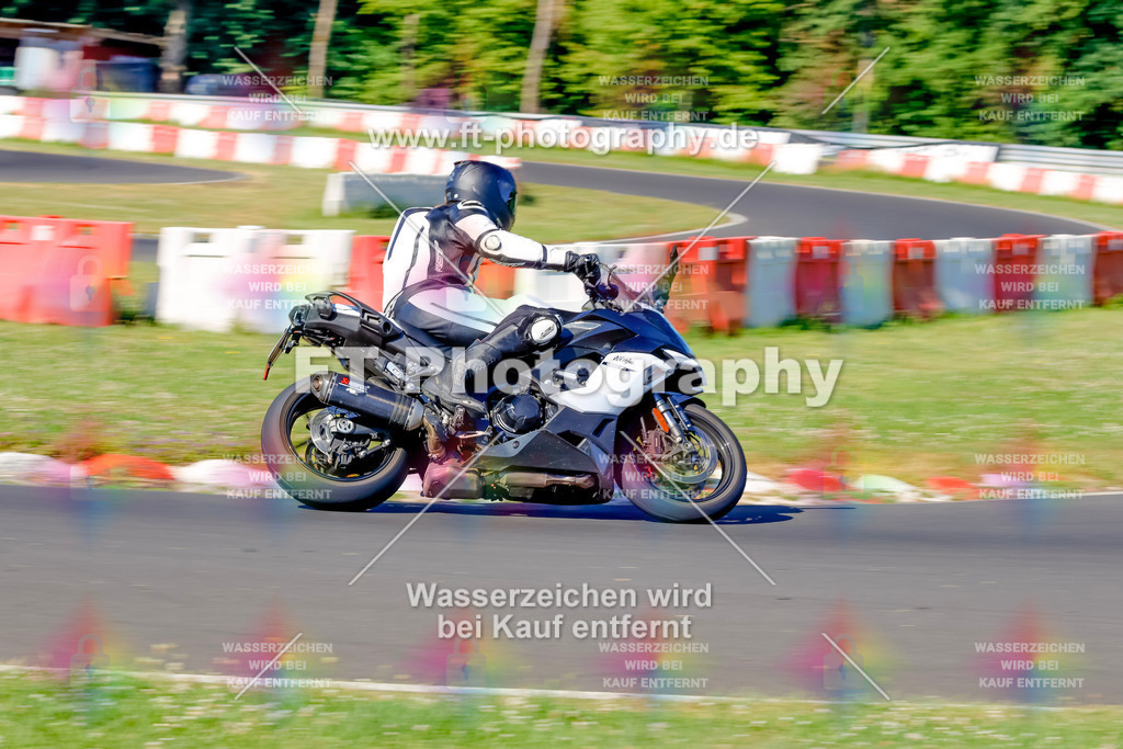 _MOT8797 | Hier findet Ihr Bilder von Touristenfahrten auf der Nürburgring Nordschleife oder von anderen Veranstaltungen die ich besucht habe. Viel Spass beim Durch Schauen 
