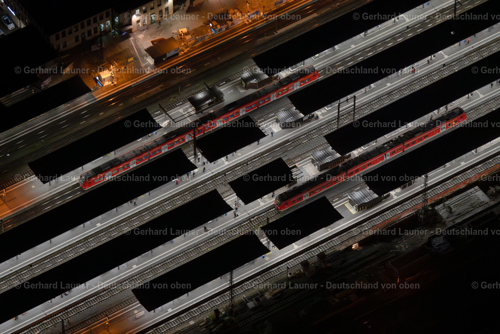 3901117 | Würzburg Hauptbahnhof bei Nacht 2019