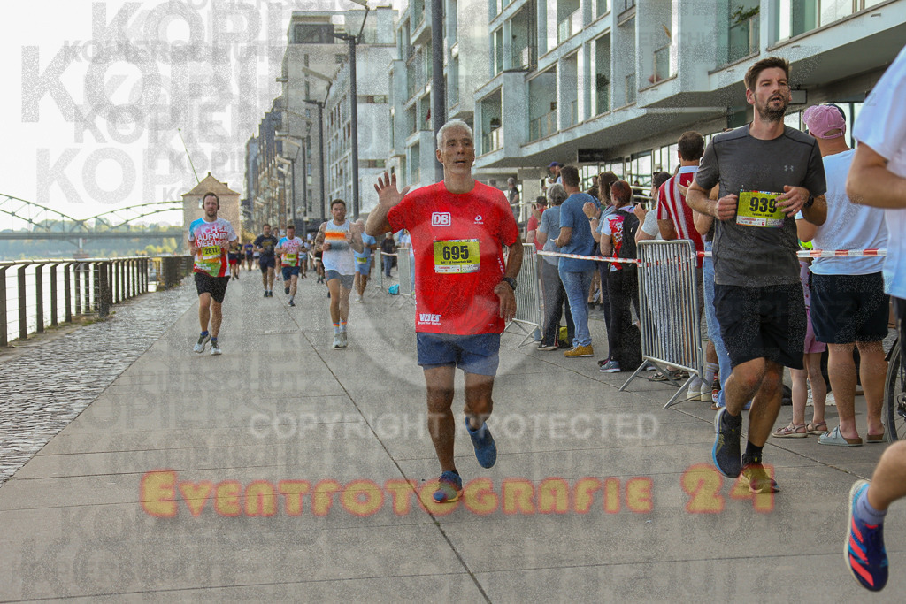 250920_1447_EX1_7569 | Sportfotografie im Rhein-Sieg Kreis, Köln, Bonn, NRW, Rheinland Pfalz, Hessen, etc. Unser Tätigkeitsfeld umfasst den Laufsport vom Volkslauf über den Marathon, Duathlon, Triathon bis zum Ultralauf wie Kölnpfad Ultra oder Schindertrail.