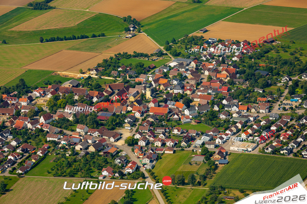 Das Luftbild zeigt :  Neenstetten - Die Luftaufnahme wurde 2024 vom UL-Flugzeug aus erstellt ( keine Drohne ) - Hochauflösende Luftaufnahme - Für grossformatige Ausdrucke geeignet. Die Geschenkidee !Mit Lizenz und Bildrechte bestellbar